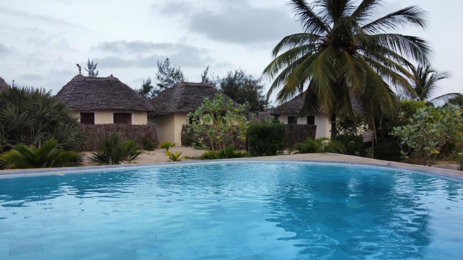 Mambrui Golden Beach Bar And Cottages Экстерьер фото